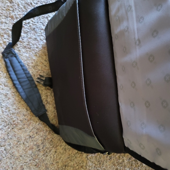 Swiss Gear Laptop Bag - Picture 4 of 4